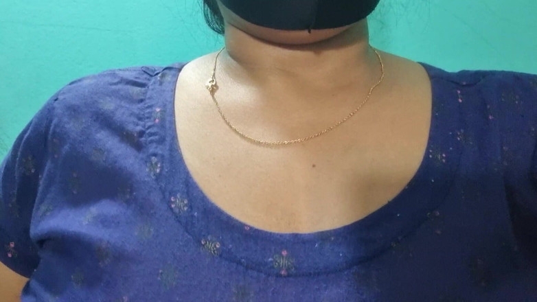 NilaRani693: Una ragazza una videocamera un desiderio profondo