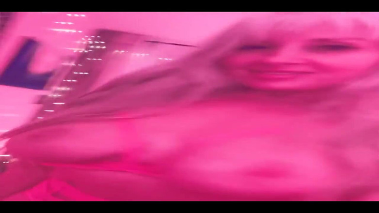 PaintedRose: 継母の大きなお尻の後ろに入りたいんだろ?言わないよ。秘密は好きですか?