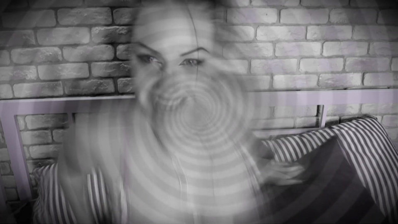 Goddess Misha Goldy: Sniffers Everyday! Your Totally Stuck in This Addiction! Orgasm Denial!