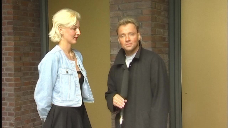 Dirty old moviez: Горячая блондинка и интервью