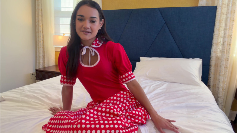 Kink in Time: Zara's Sultry '50s Jerk off Instruction POV Temptation Awaits!
