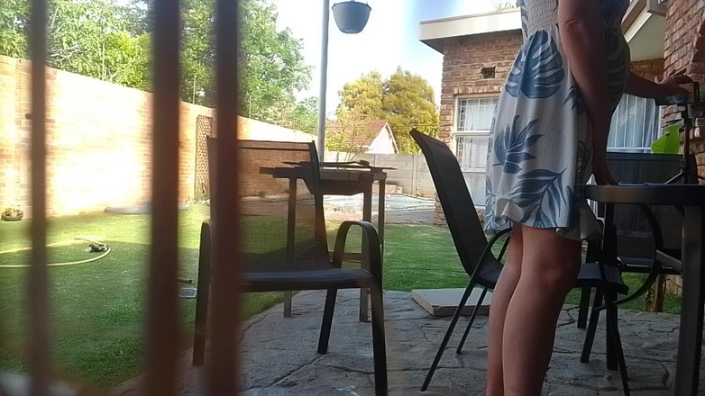 Sparowdox: 隣人のホットな妻はいつも私がシコるのを見たいです