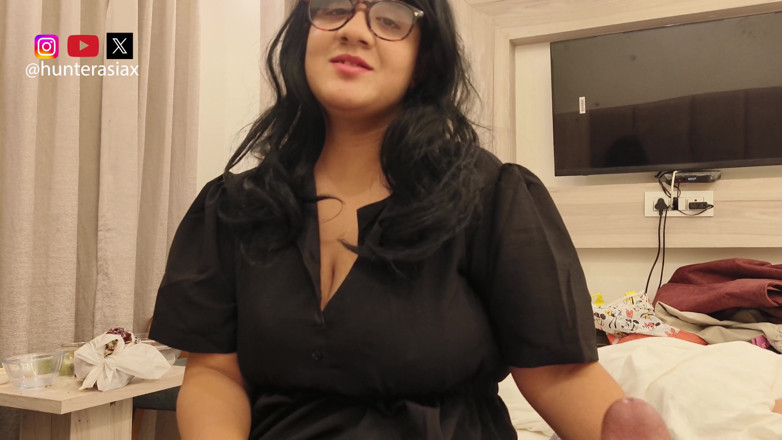 hunter Asia: I Made My Big Boobs Stepsister Agrees to Have Sex