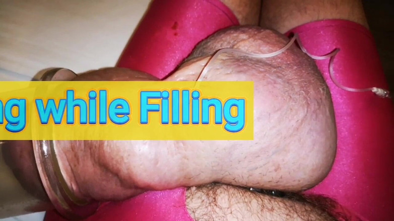 Monster_Meat_: Ik moest dringend pissen maar ...