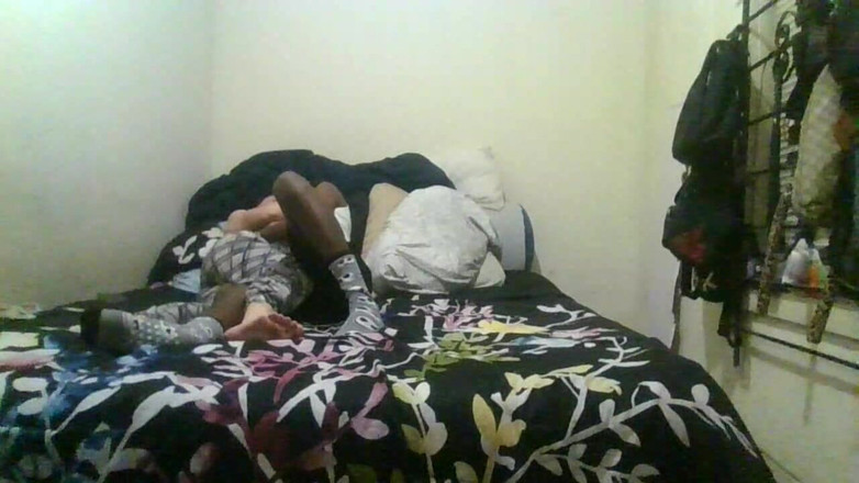 MariaModesto: Маленька дівчина любить великий чорний член