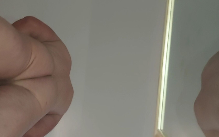 Everyones: Dresses My Holes