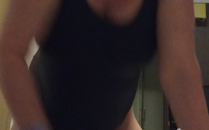 Susanmature: Váš osobní asistent je v práci