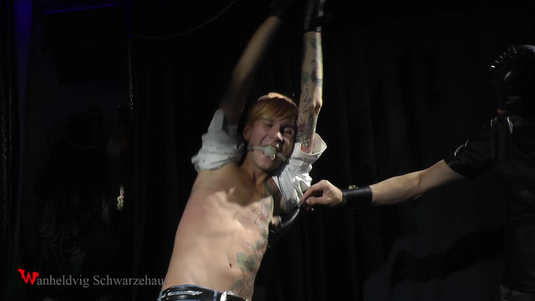 Wanheldvig: ニッキーは縛られてくすぐったい