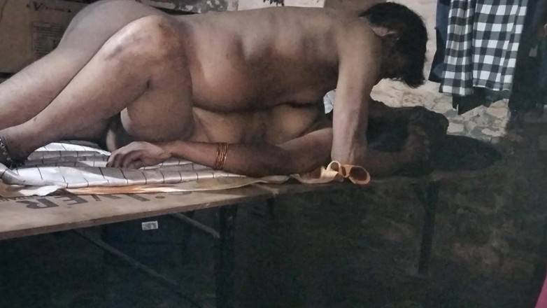 Thokuram: Pati Patni Ki Rangin Rat