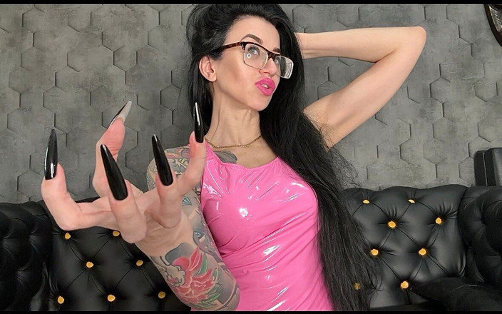 Julia domaina: Long Black Nails, Fingers Sucking and Hot Handjobs with Spit