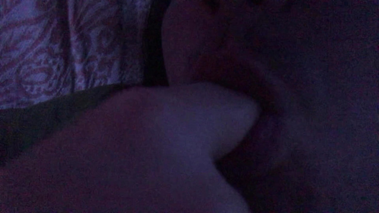 CleopatraPrincessa: Succhio delicatamente il dito