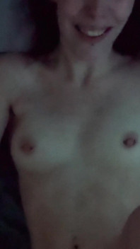 Tabu tajemství podvádění s nevlastní dcerou Šéfů. Soukromé domácí video. Stříkání do pusy a creampie
