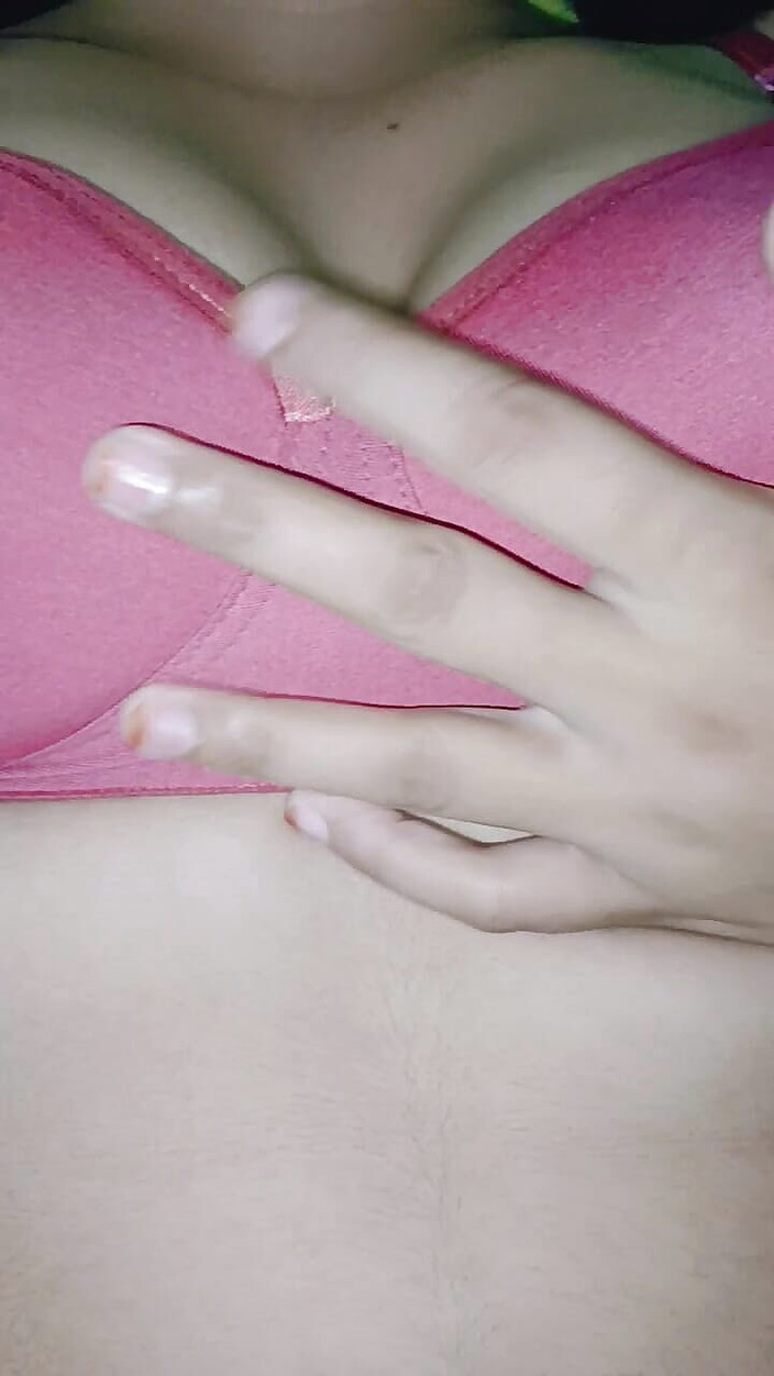 Sumi_couple_lesbian: My GF Showing Pussy Fingering Masturbating with Boobs Press Indian...