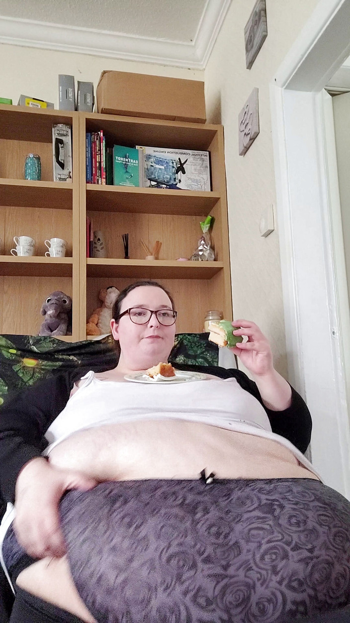 SSBBWLadyBrads: Mmm kuchen