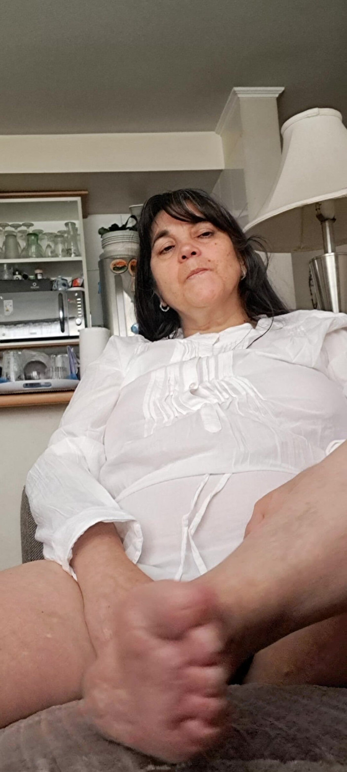 Mommy big hairy pussy: Menggoda dengan pepek berbulu saya