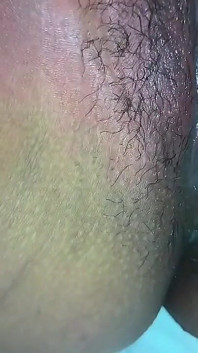 Coño jugoso peludo de una niña nepalesa