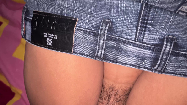 Ritu: Hete vriendin met vriendje