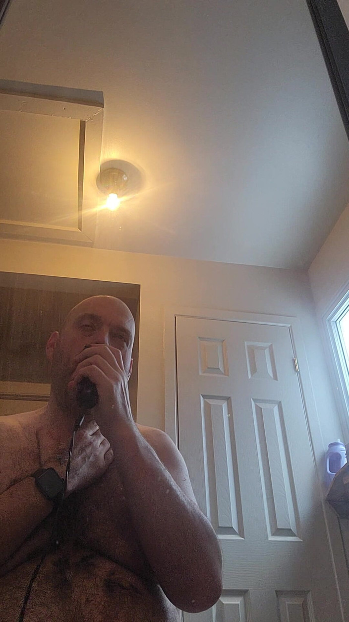 Caressonnous: Mr Bear's Bard herwerk