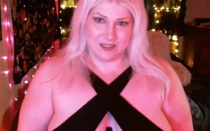 Angel Lioncourt: Isso? Você queria me mostrar isso?