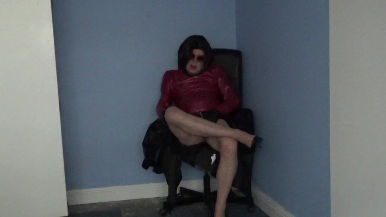 Leather Kirsten: In Leder und high Heels spielen