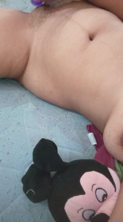 Anne White: Young Girl Hard Fuking by Big Wooden Dildo and Moaning...