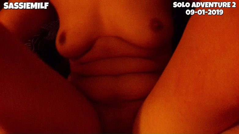SassieMilf: Соло пригода 2 мастурбує