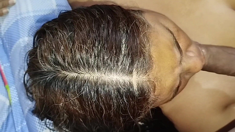 Adribella69: Tombul latin evde yalnızken komşusuyla tutkulu seks yapıyor