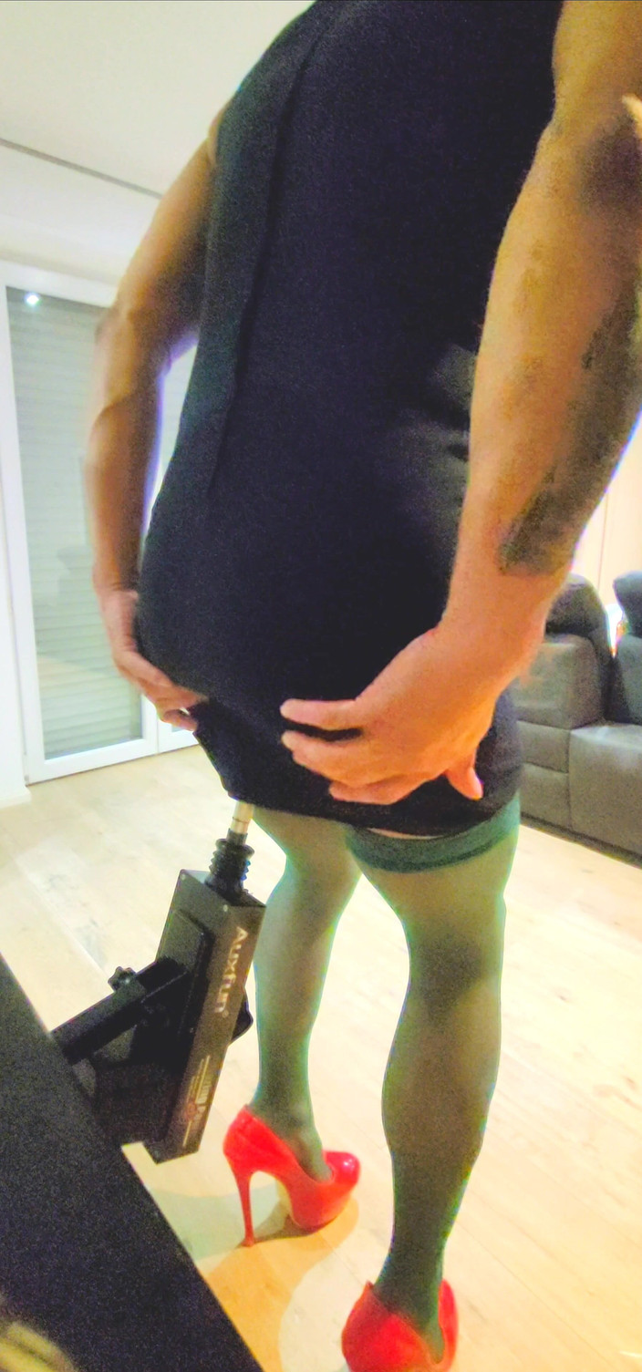 analmoni: Analmoni Mesin Kongkek berdiri