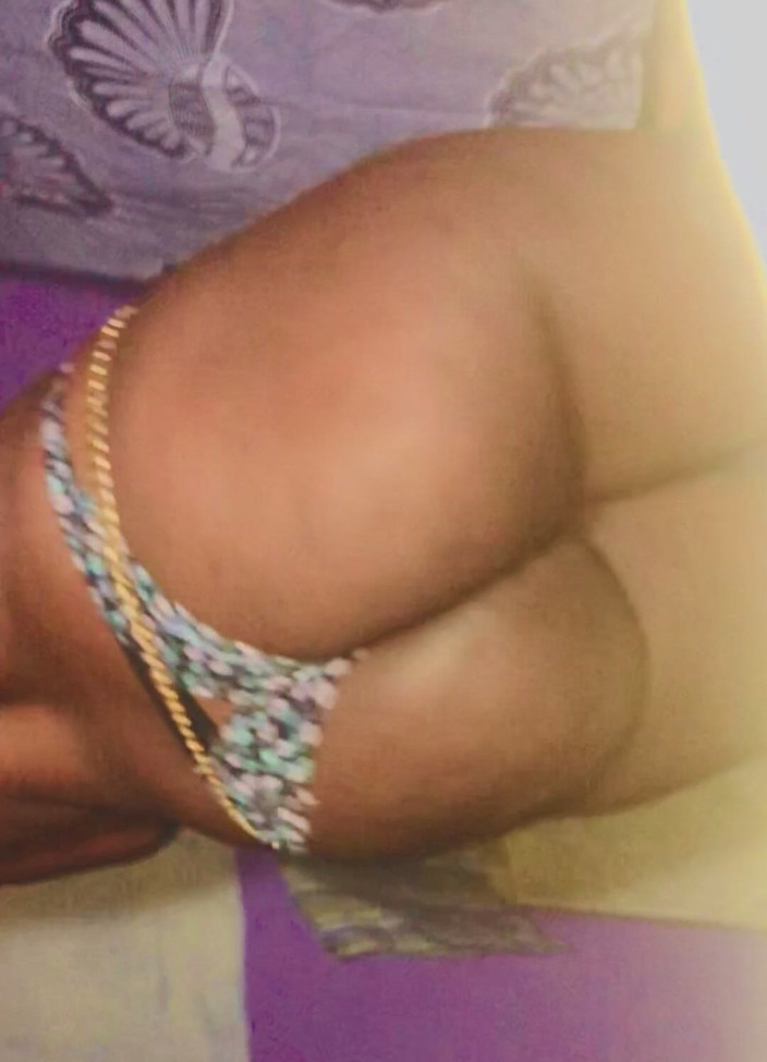 Sweetie studio: Cur bombat de negresă