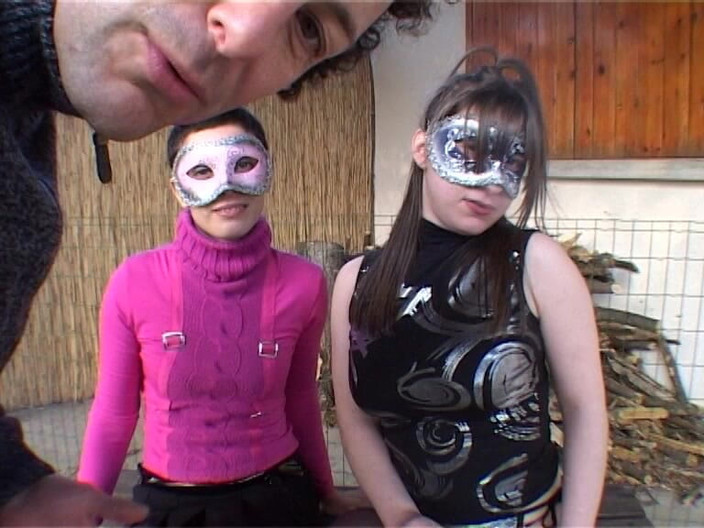 King Of Amateur: 美しい、淫乱狂、そして彼らはいつもイエスと言います