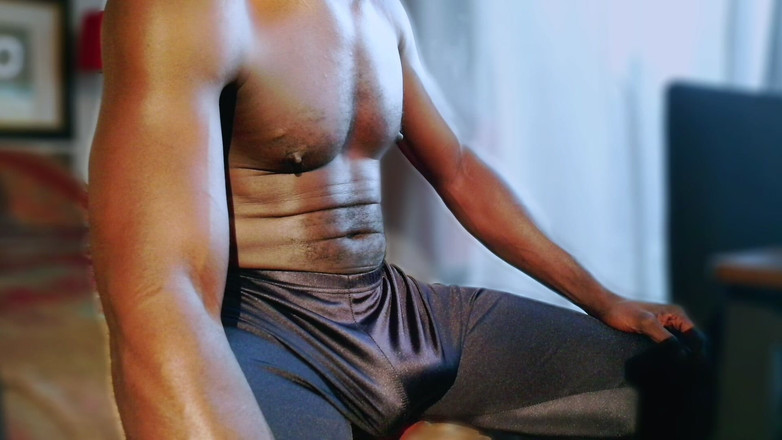 MrMagicDevil: Це досить щільно на мене, і Boiz, він розкриває все це. Тільки уявіть, бачачи мене в них на вулицях.