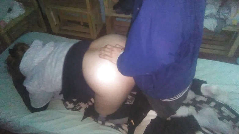 Fitcure1: 우리는 잘 싸여 있었고 나는 그를 잡기 위해 바지를 내려 앉았다.