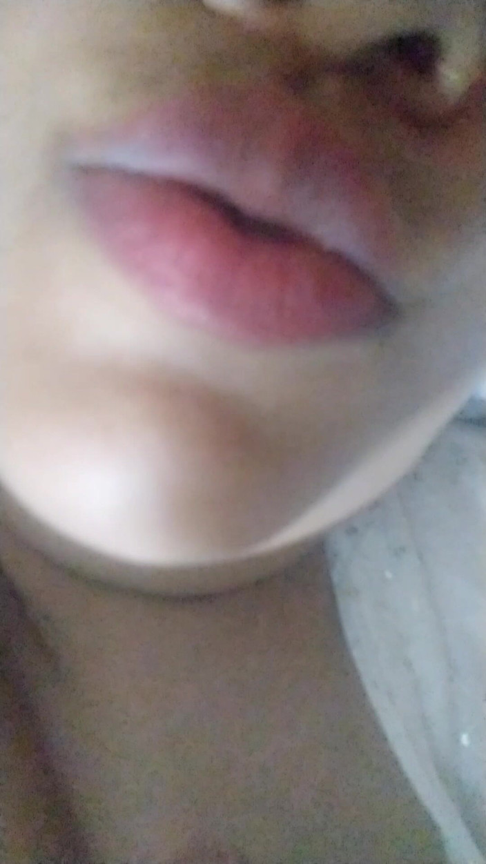 Dr_doom21: Bhabhiji's juicy lips with voice
