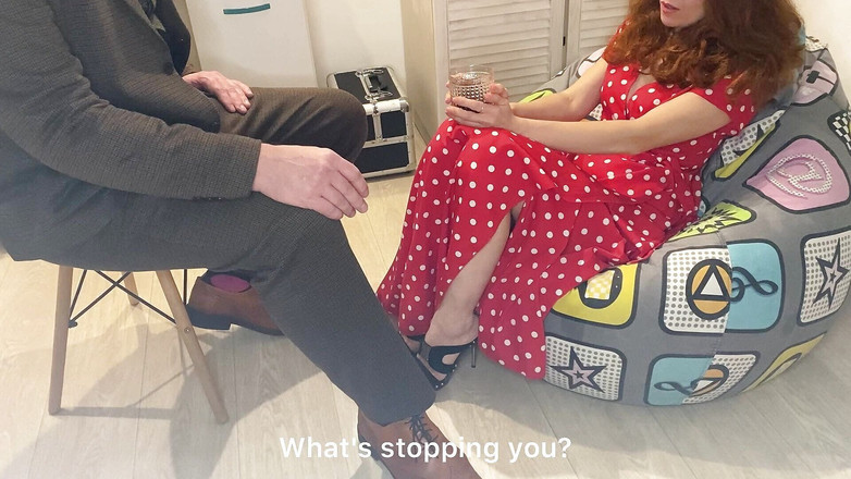 Curry: 我的妻子与精神分析家乱搞，她不明白她在做什么，让自己达到高潮。