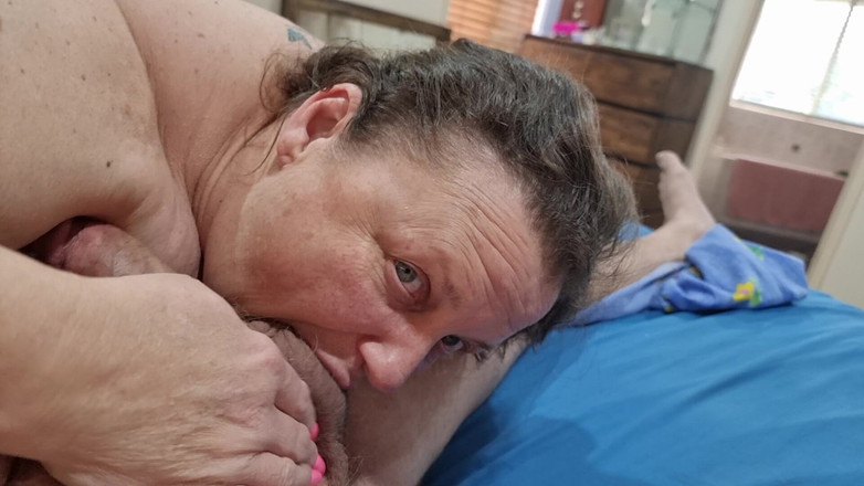 WeAreFukBunnies: Parce que les grosses sucent mieux