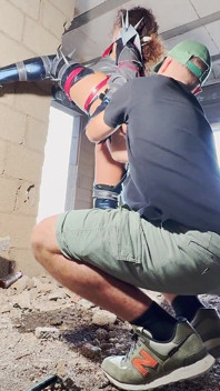 Coslpay Outdoor Double Anal Fisting