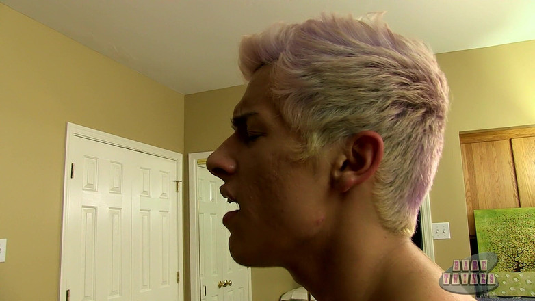 Bare Twinks: Dua Lubang punggung basah yang pancut mani!