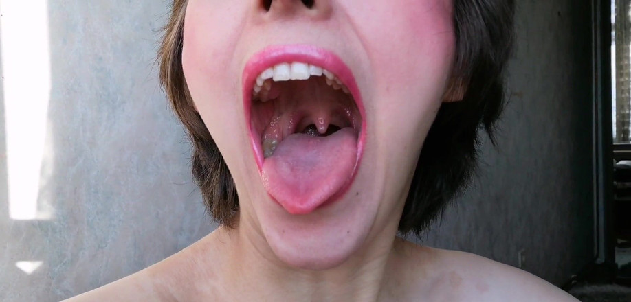 The Antichristrix: Giantess yenmeyi sevdiğini fark ediyor