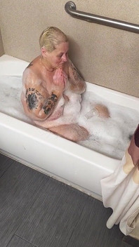Naughty Bubbler Getting Soapy Masterbating in the Tub Her Pussy She Rubs