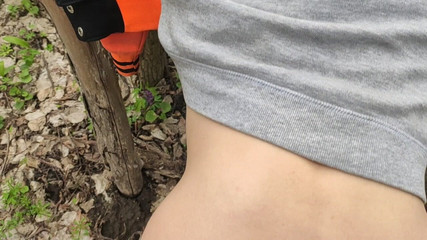 Irochka3008: Procházka v lese skončila sexem zezadu a stříkání na můj...