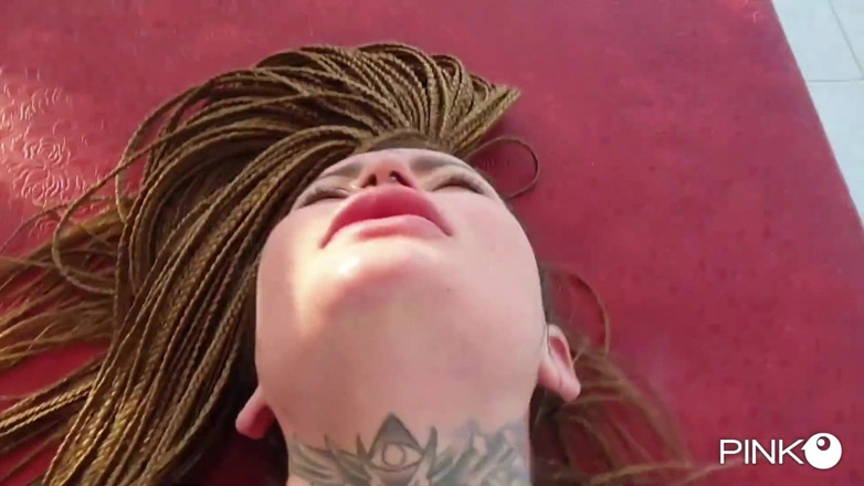 Pinko Club: The hot girl Korinha buggered by Luca Ferrero