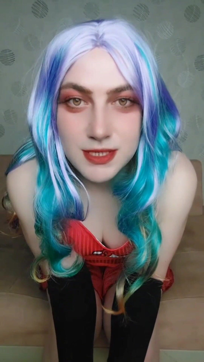 Kitty_Cross: 친구들과 대화하는 키티 공주