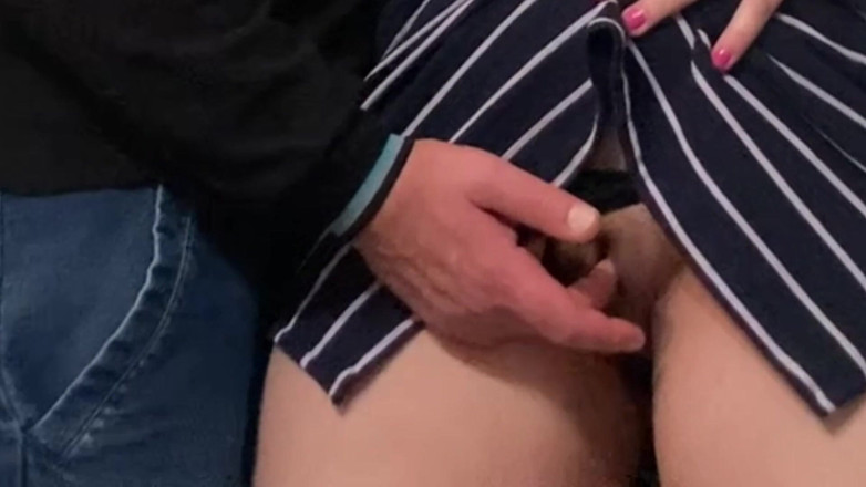 Niki studio: Nechala jsem cizince dotýkat se mé kundičky Pod šaty v metru