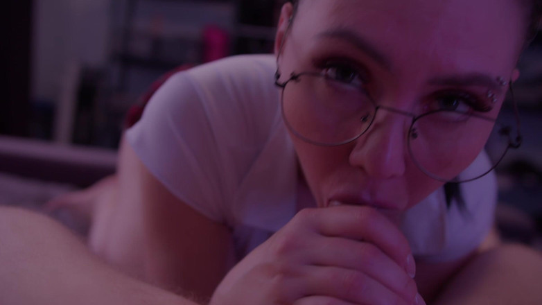 Alexa and Alex Moore: Slut Gives Deepthroat Blowjob