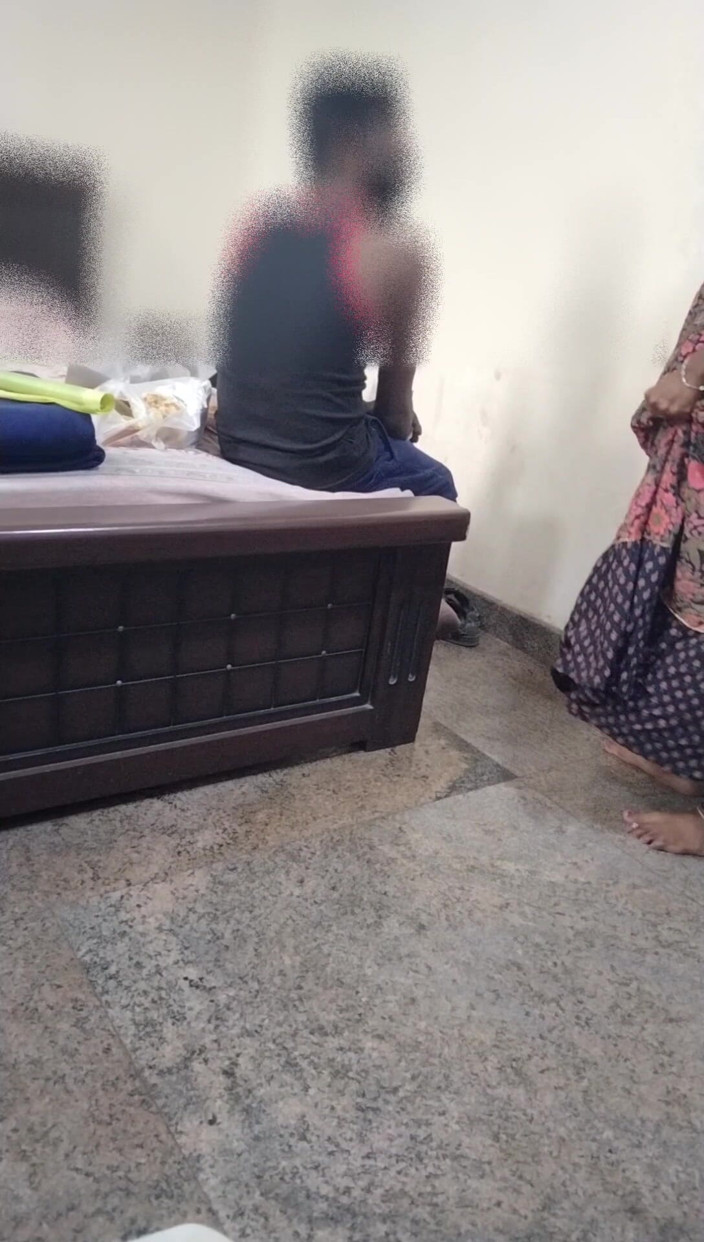 Tamil lesbian: Diskuse o focení a sexu