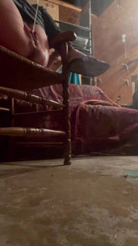 Water Cleanse, About to Burst and Bathroom Occupied. Mmmm Watch Me Relieve Myself in Cold Shed, Now I’m Super Aroused!