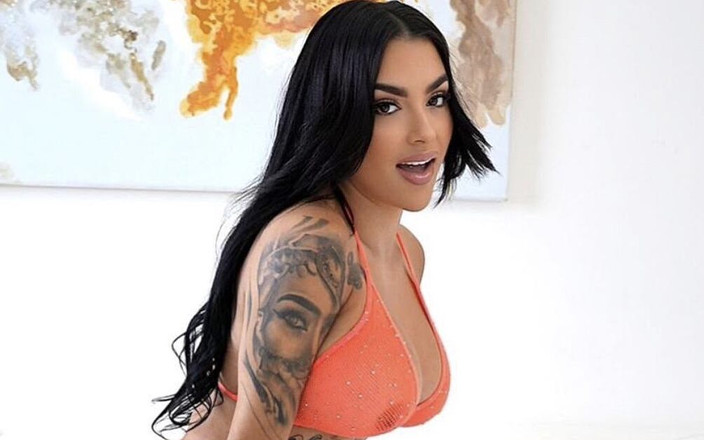 Pro Am Entertainment: Mein persönlicher trainer ist eine heiße MILf