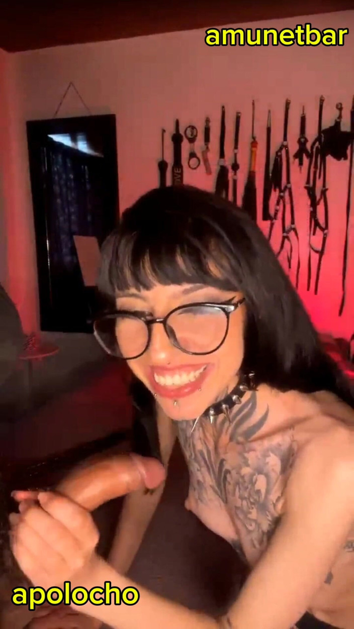 ApoloCho: Amunetbar lagi asik nyepong live