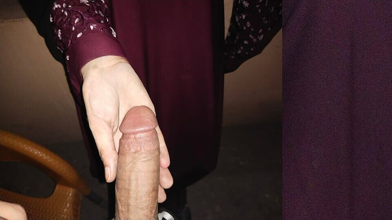 Silent Girl: La sorellastra insegna ai fratellastri come succhiare un grosso cazzo...