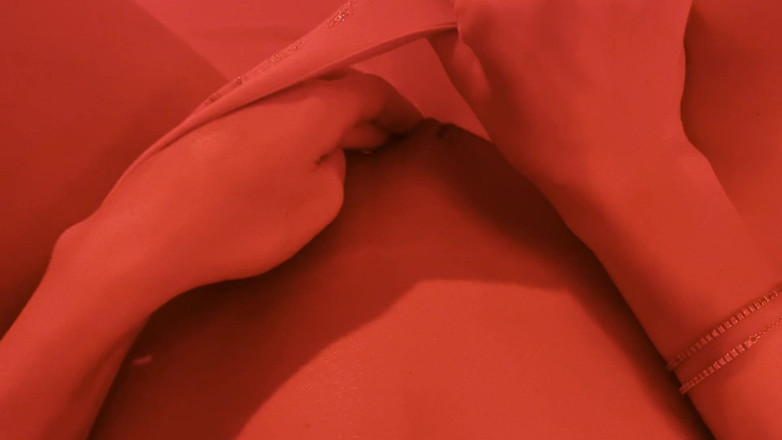 Cathia: Shy girl with a shy orgasm